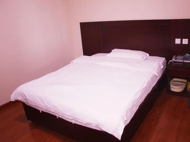 Greentree Inn Jiangsu Suzhou Kunshan Bacheng Town Hubin North Road Business Hotel