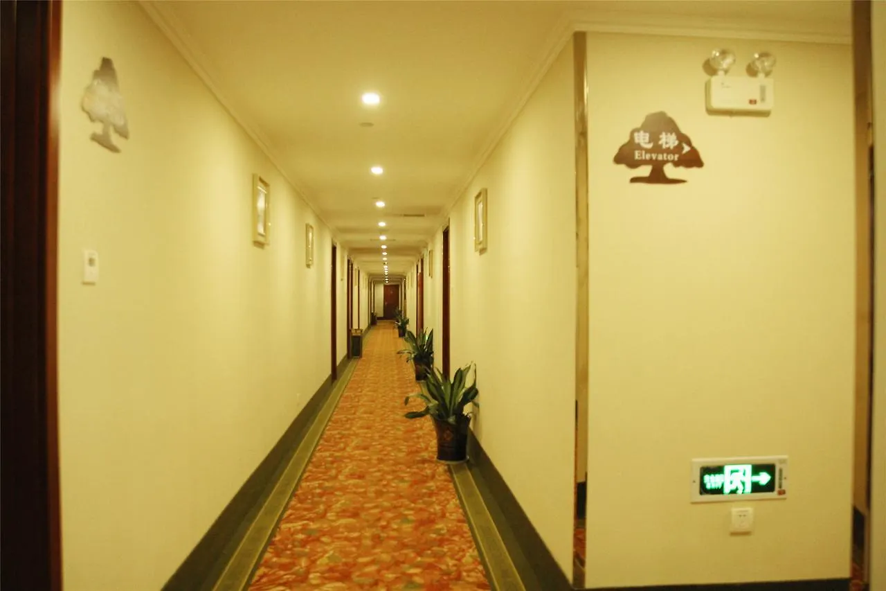 Greentree Inn Jiangsu Suzhou Kunshan Bacheng Town Hubin North Road Business Hotel